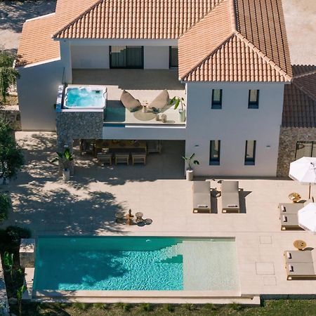 Queen Of Zakynthos Luxury Villas อามูดี ภายนอก รูปภาพ