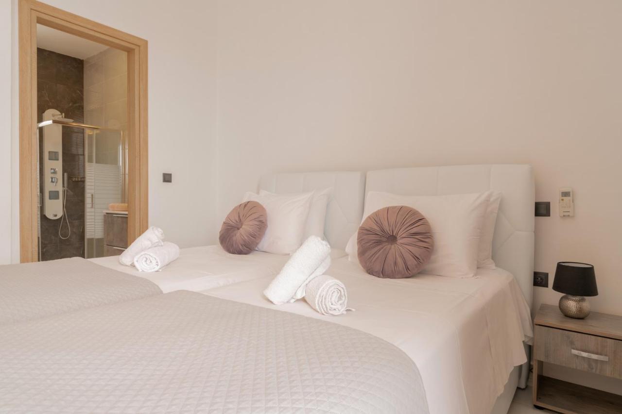 Queen Of Zakynthos Luxury Villas อามูดี ภายนอก รูปภาพ